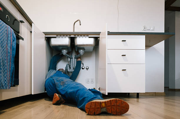 Professional Leak Detection technician working in Stockwell, IN